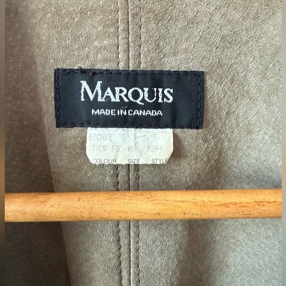 Marquise Taupe Garment - Picture 3 of 9